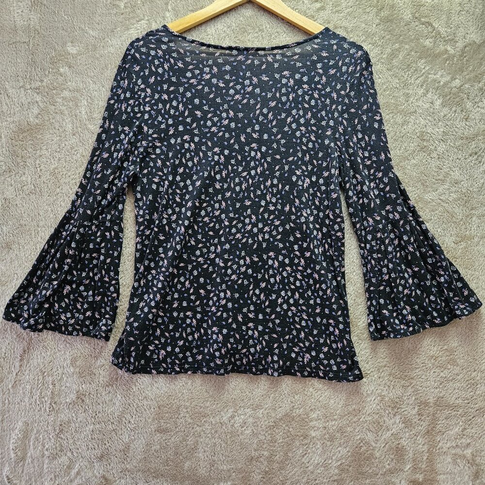 H&M Blouse Floral Print Top V-neck Stretch Bell Sleeves Boho Modern Style Size S - Picture 2 of 6